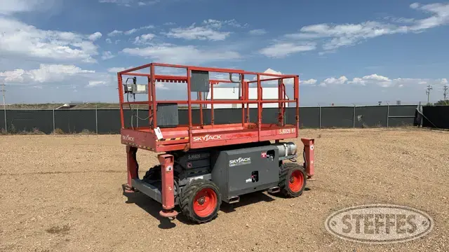 Skyjack SJ 6826RT