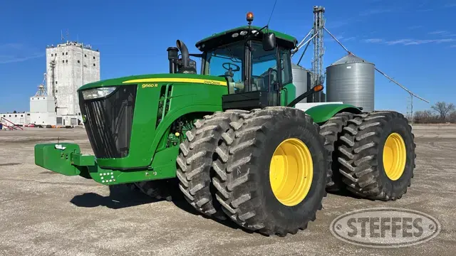 2013 John Deere 9560R