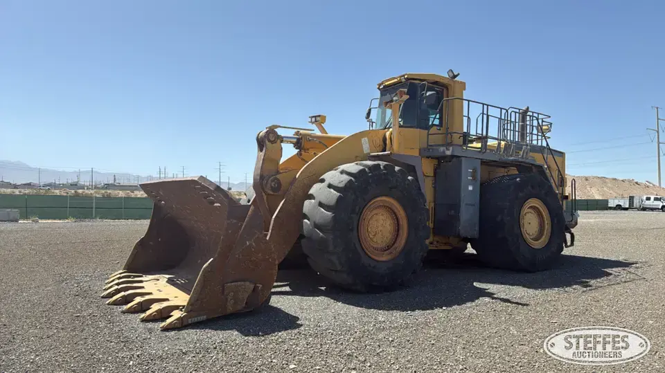 2006 Komatsu WA700-3 Wheel Loader