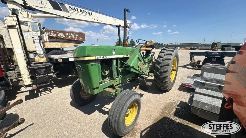 1979 John Deere 2840 2WD Tractor