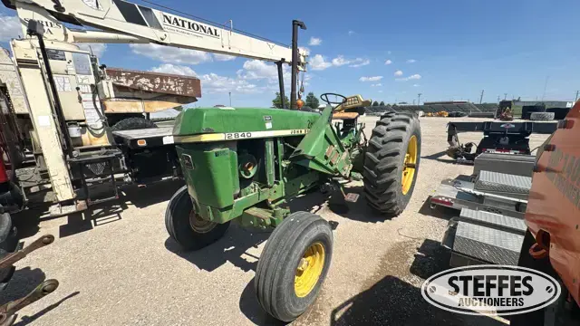 1979 John Deere 2840