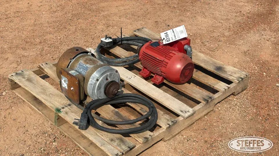 (2) Electric motors Farm Support Item