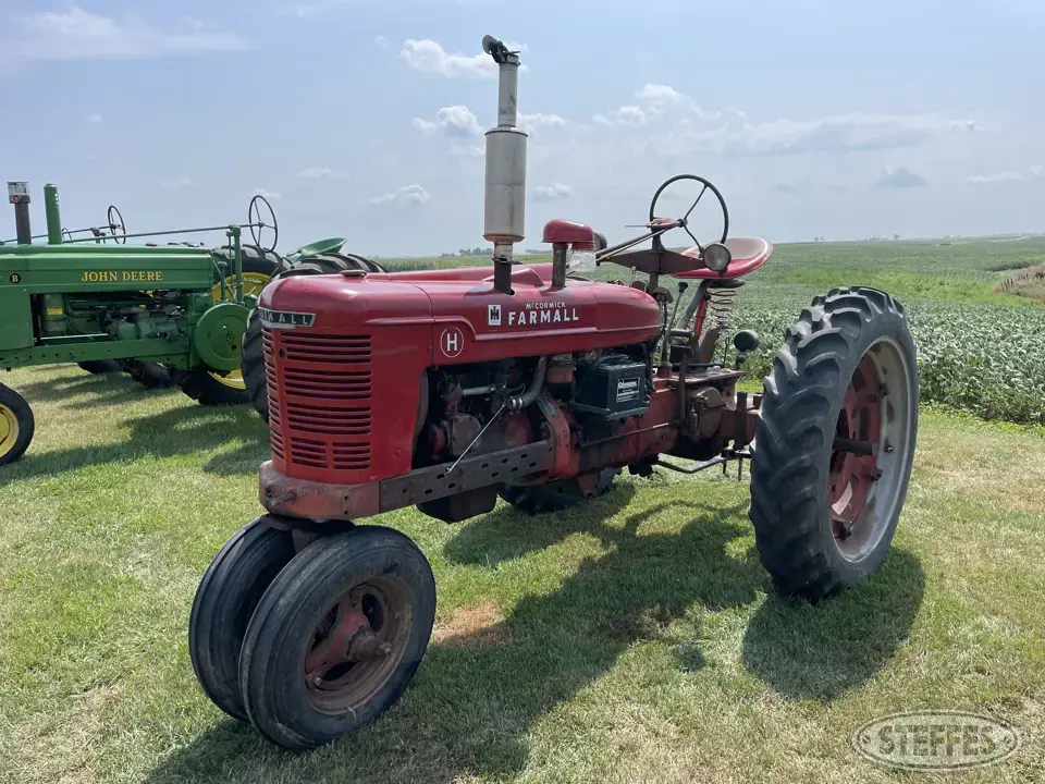 International H Collectible Show Tractors-Stationary Engine