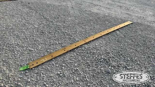 Steel cutting edge