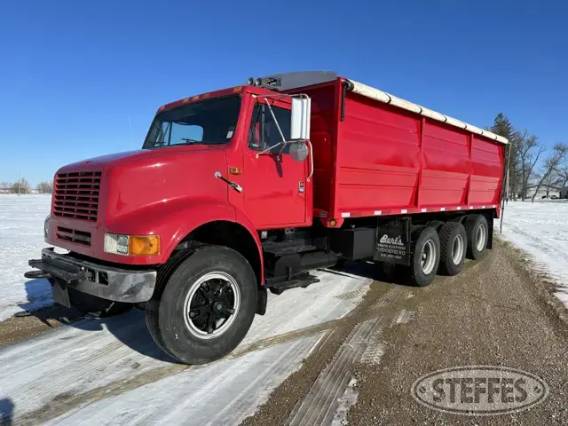 1991 IH 8100