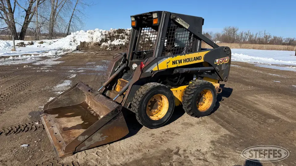 2005 New Holland L170 Wheeled Skid Steer