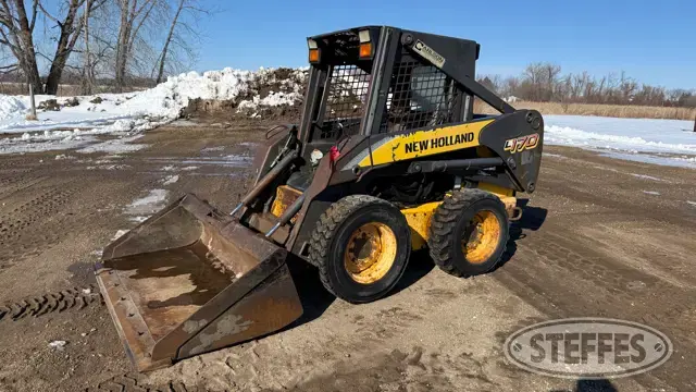 2005 New Holland L170
