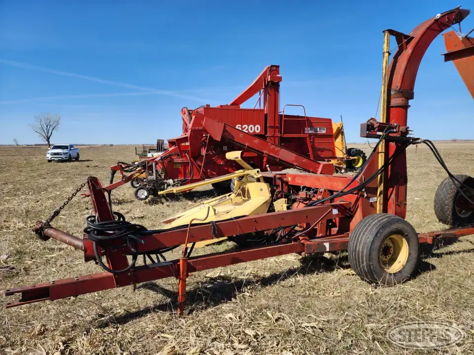New Holland 890 Forage Harvester Head