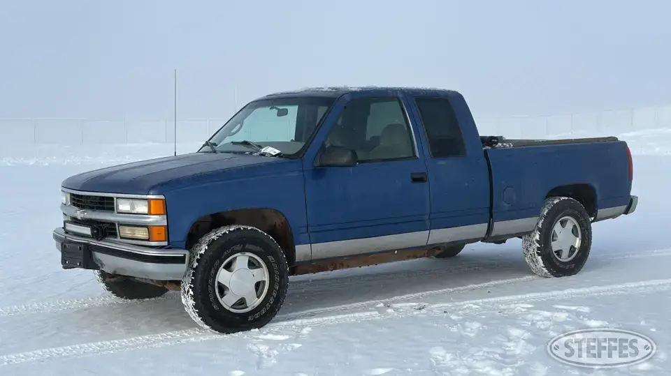 1997 Chevrolet Silverado 1500 Half Ton Pickup
