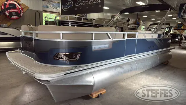 New 2025 Avalon Venture 2385 Venture Fish & Cruise, Mercury 115 HP Command Thrust