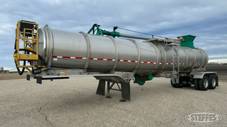 1995 Brenner Tank Trailer
