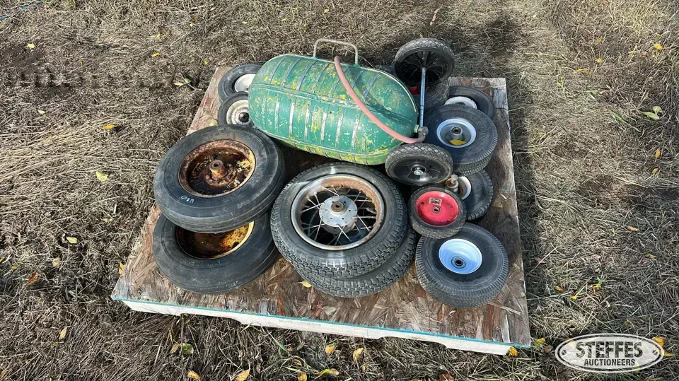 Lawn tractor tires & air tank ATV-UTV Tires and Track