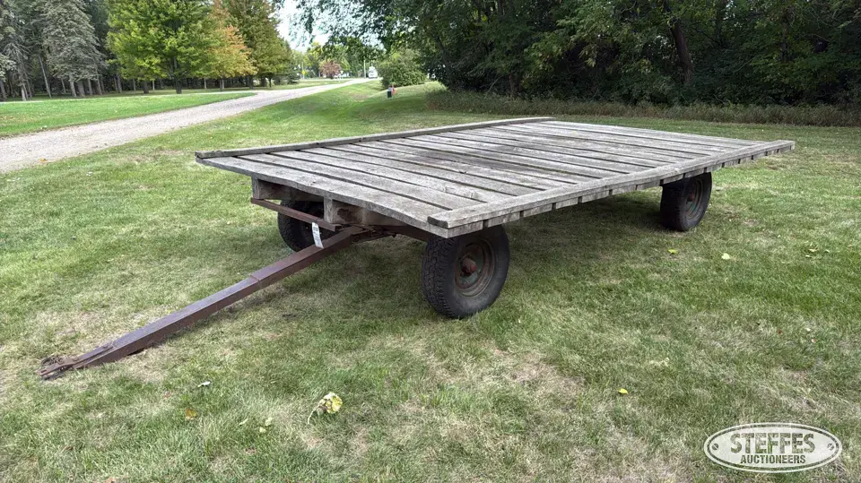 4-wheel hay wagon Farm Support Item