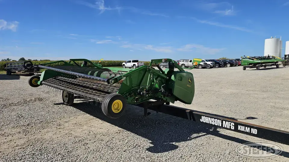 2013 John Deere 615P Pickup Head