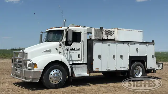 2006 Kenworth T300