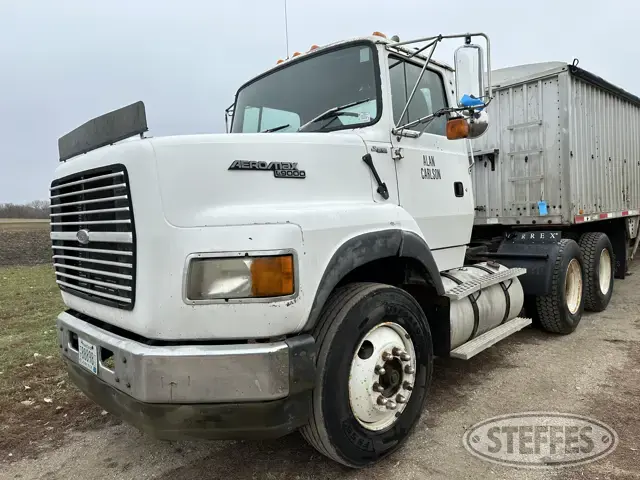 1994 Ford L-9000 AeroMax