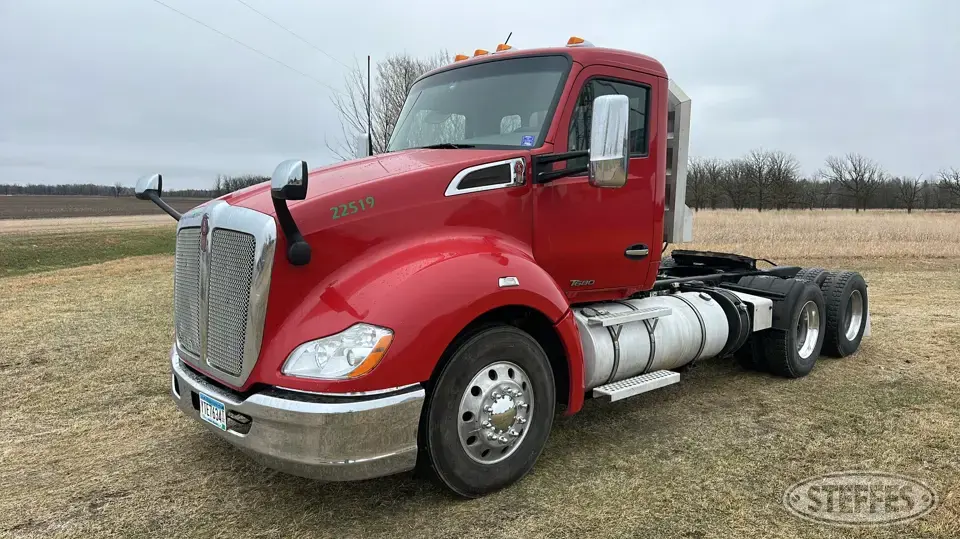 2019 Kenworth T680 Conventional Truck without Sleeper