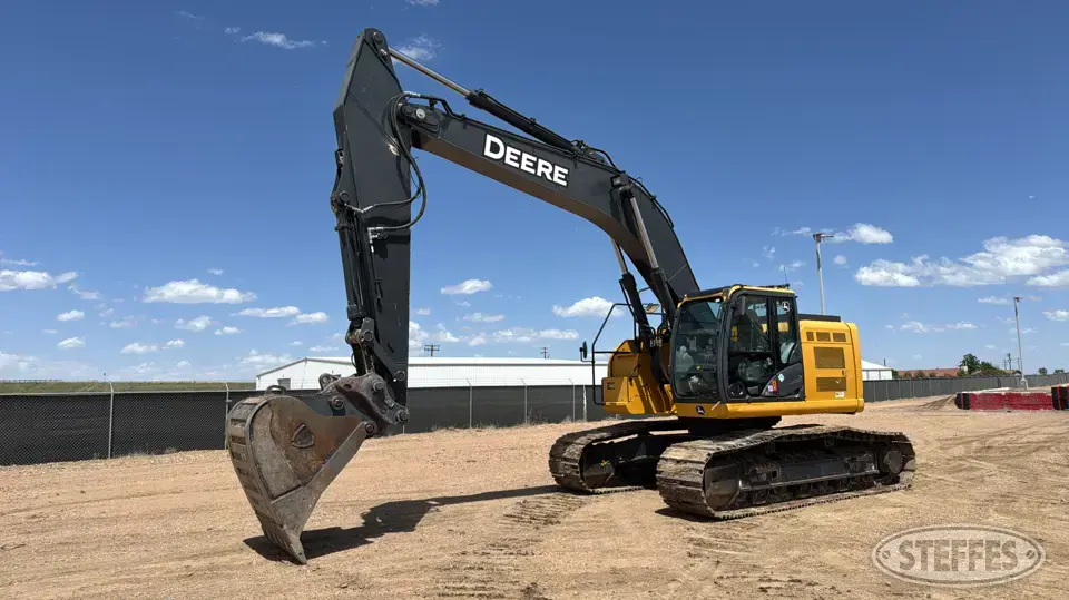 2021 Deere 345G LC Excavator