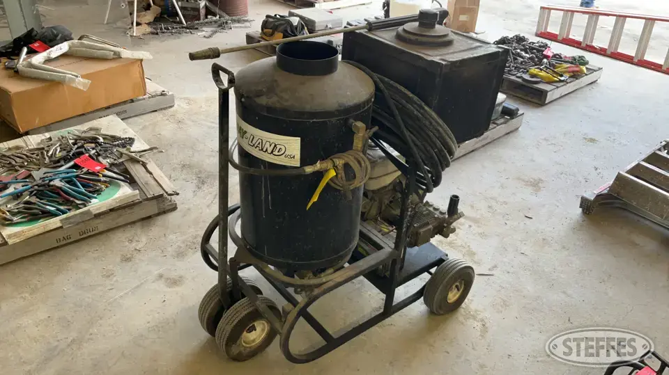 Spray-Land Farm Support Item