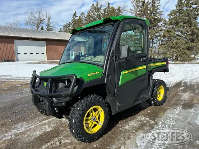 2019 John Deere Gator XUV835R
