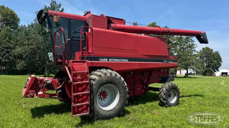 1994 Case IH 1688 Combine