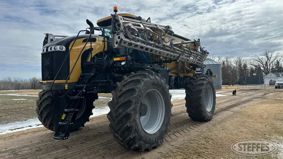 2020 RoGator RG1300C Self-Propelled Dry Applicators-Spreaders-Floater