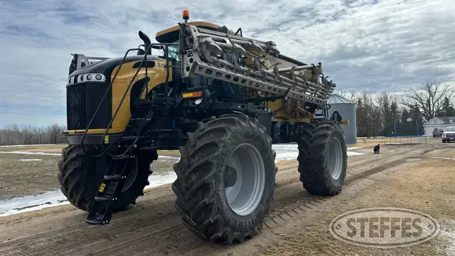 2020 RoGator RG1300C