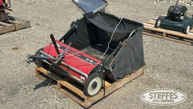 Agri-Fab Lawnsweep