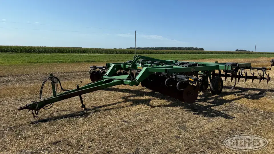 John Deere 510 Ripper