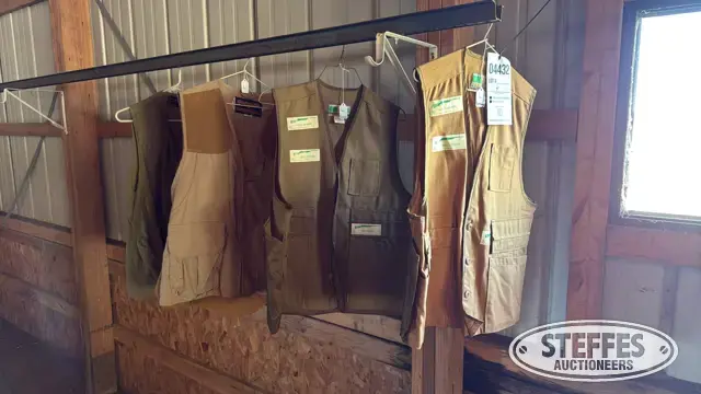 (4) Game vests