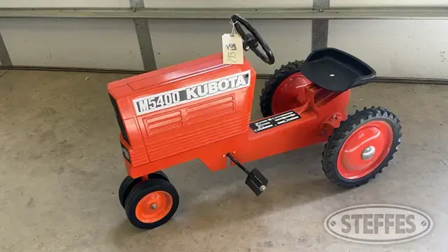 1995 Kubota M5400