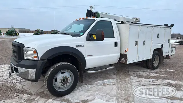 2007 Ford Super Duty F-550 XL
