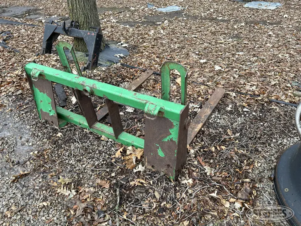 Frontier Pallet Forks Tractor Loaders and Attachment