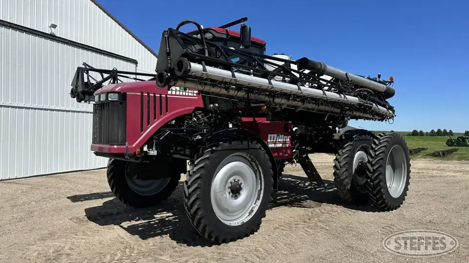2008 Miller Condor A75 Self-Propelled Sprayer