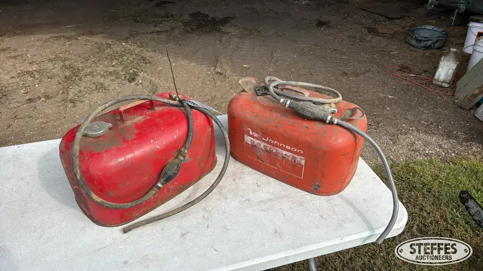 (2) Fuel tanks