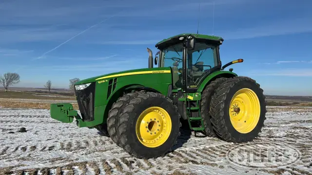 2011 John Deere 8335R