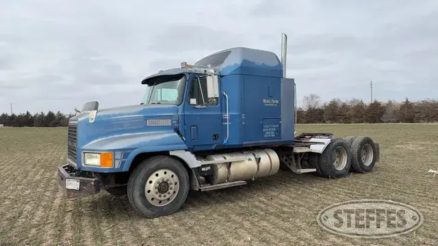 1995 Mack CH613
