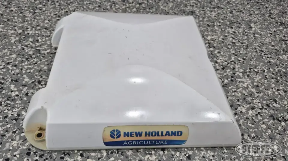 2019 New Holland 372 GP