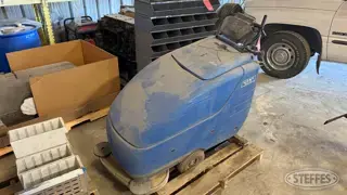 Steffes Group | Kent Razor Plus floor cleaner