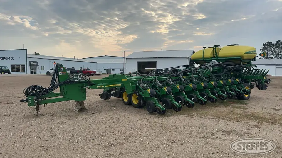 2019 John Deere DB60 12 or More Row Planter