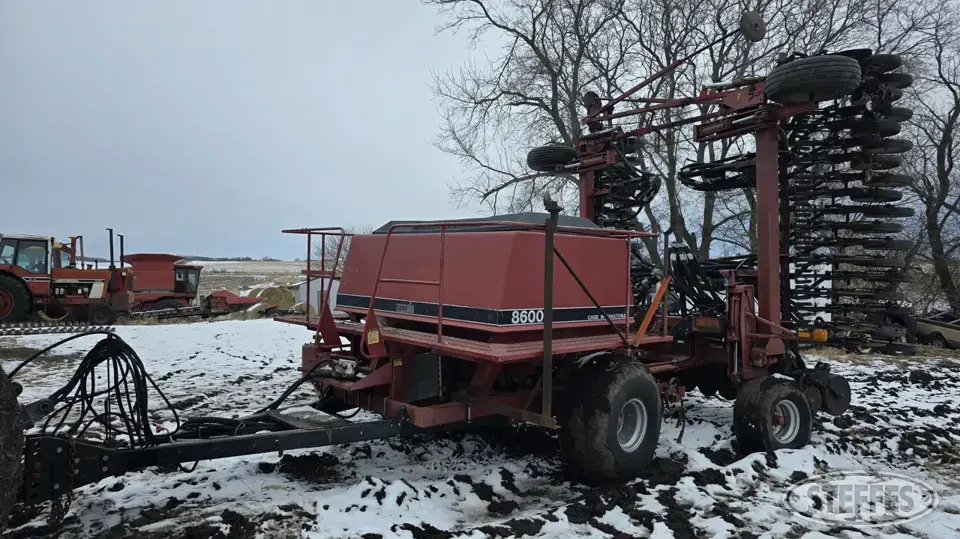 Case IH 8600 Air Drills and Air Seeder