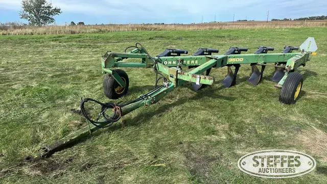John Deere 3600