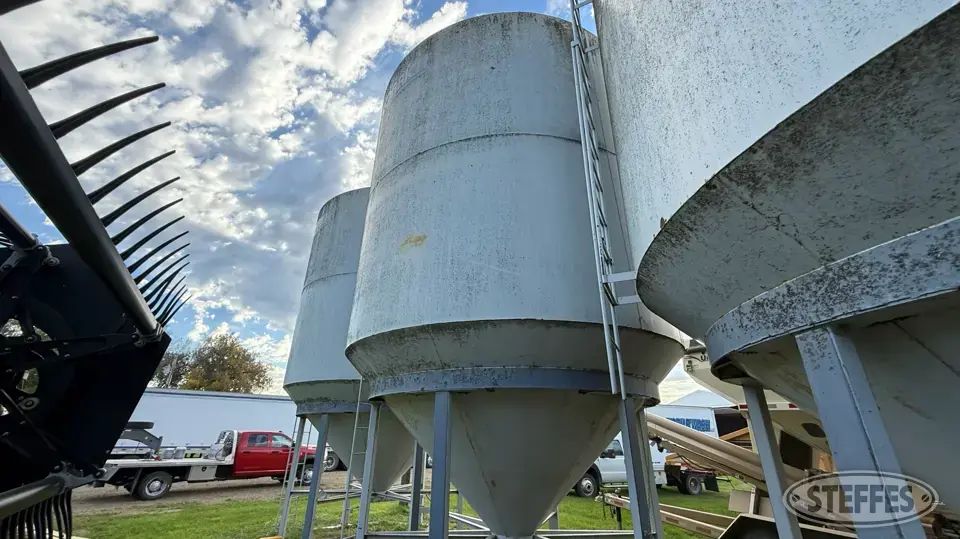 Lorrich 125-12F hopper bin