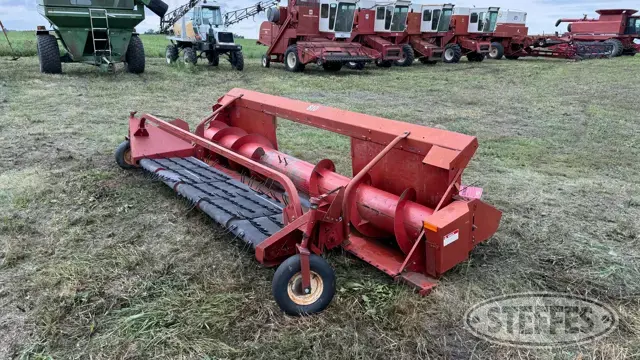International 810