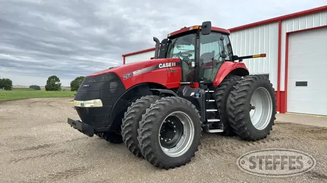 2012 Case IH Magnum 260