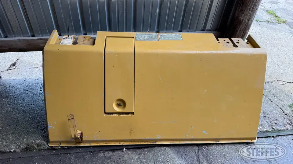 CAT Challenger rear hood Tractor Part