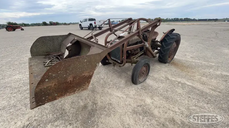 1951 Ferguson TO-20 2WD Tractor