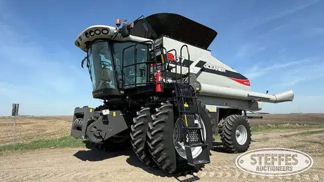 2013 Agco Gleaner Super 67 TriTura