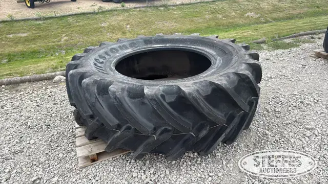Firestone Maxi Traction 710/70R42 tire