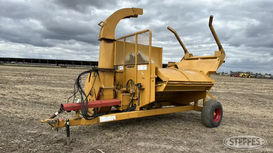 2006 Haybuster 2564 Forage Processing